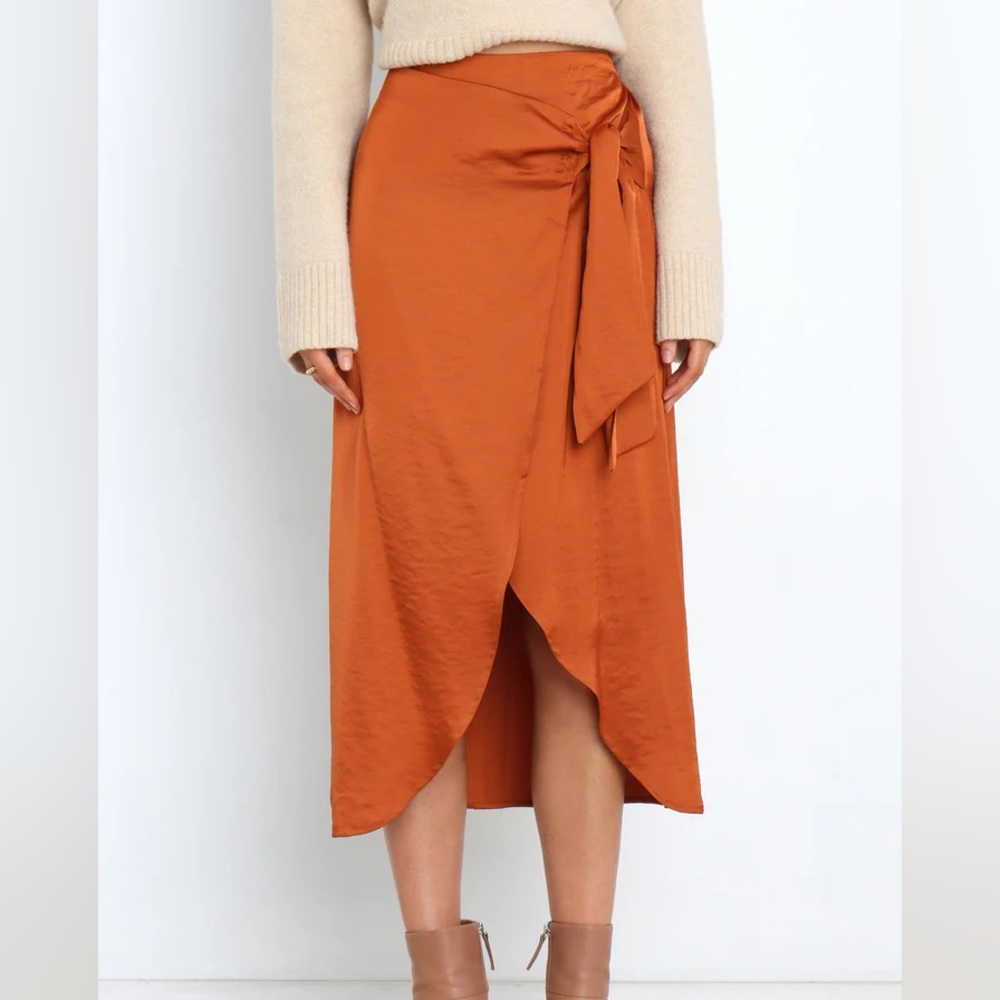 Petal and Pup Ginny Skirt. Size 12. Rust.